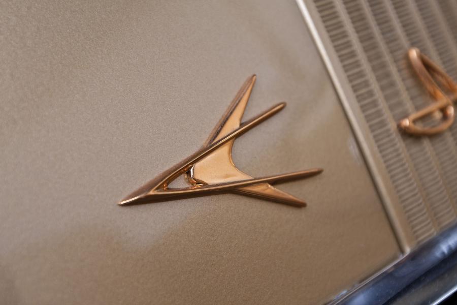 Логотип DeSoto Fireflite Adventurer Convertible Coupe Design Study (S-24) 1956 года  (фото 8 из 29)